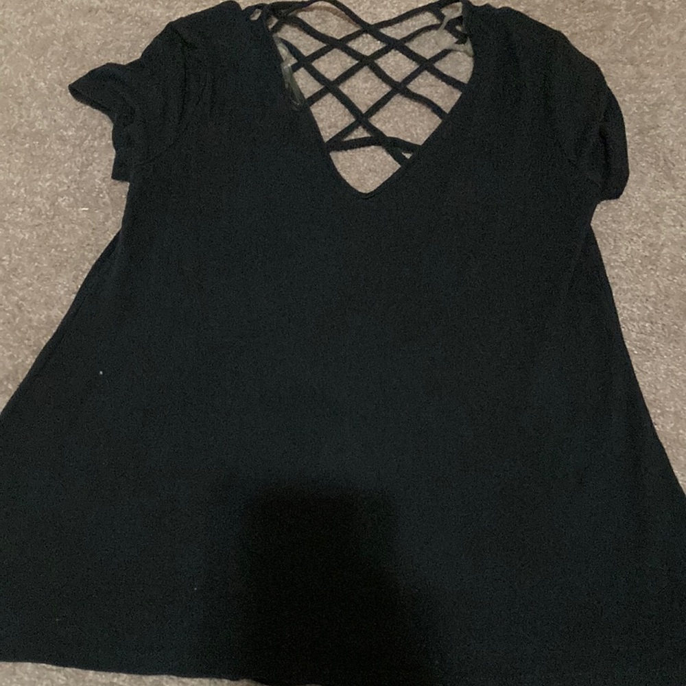 Red by BKE Black Crisscross Women's Tee